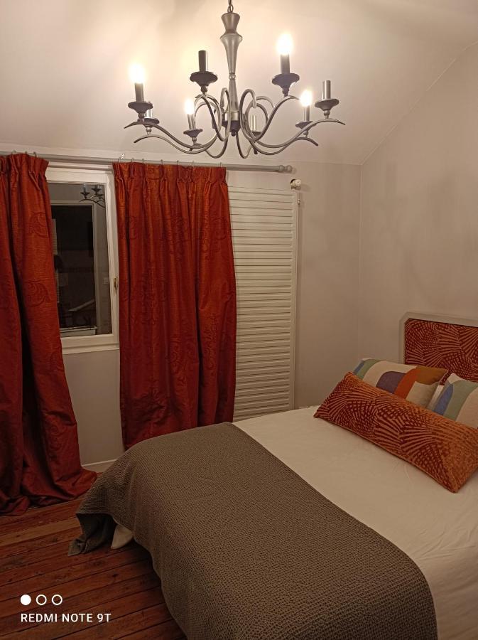 La Petite Maison Du Quai Apartment Блоа Екстериор снимка
