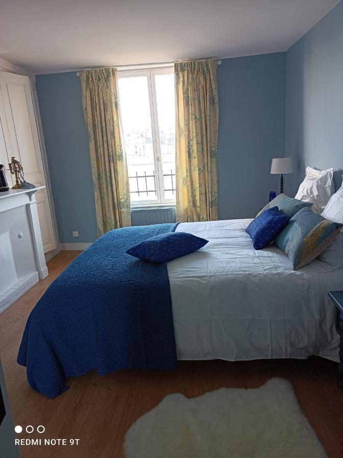 La Petite Maison Du Quai Apartment Блоа Екстериор снимка
