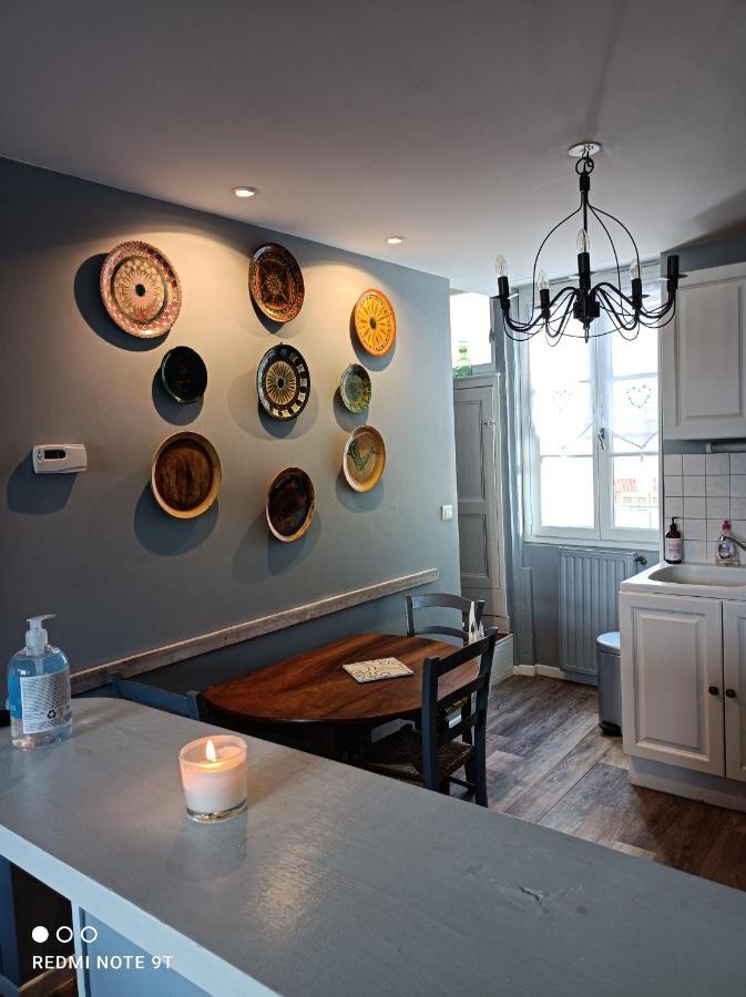 La Petite Maison Du Quai Apartment Блоа Екстериор снимка